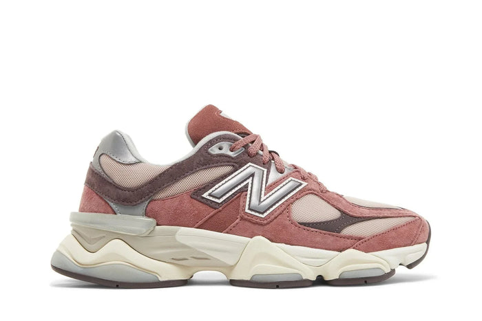 Tênis New Balance 9060 Mineral Red Truffle Rain Cloud Vermelho