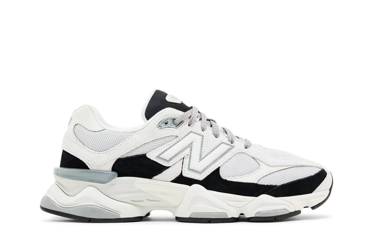Tênis New Balance 9060 Reflection Black Suede Branco - foto 1