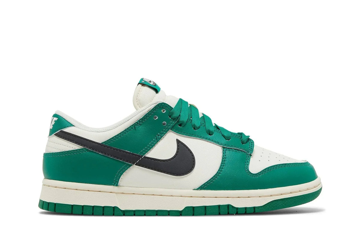 Tênis Nike Dunk Low SE Lottery Verde - foto 1