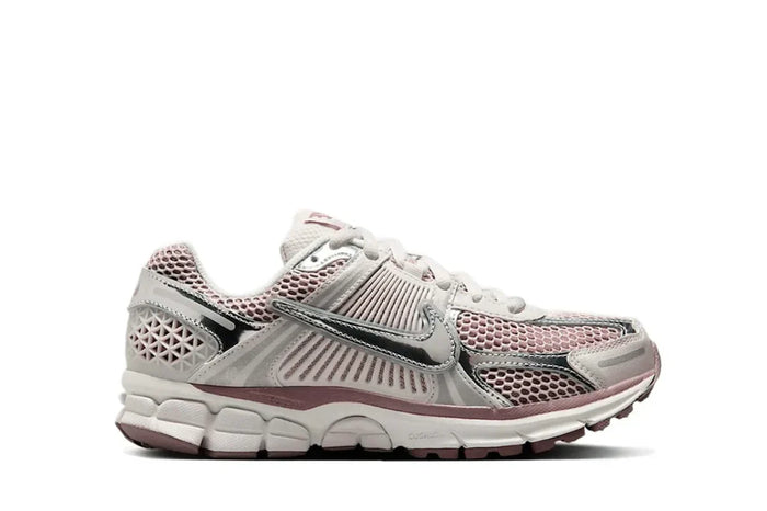 Tênis Nike Zoom Vomero 5 Metallic Silver Platinum Violet Prateado/Violeta