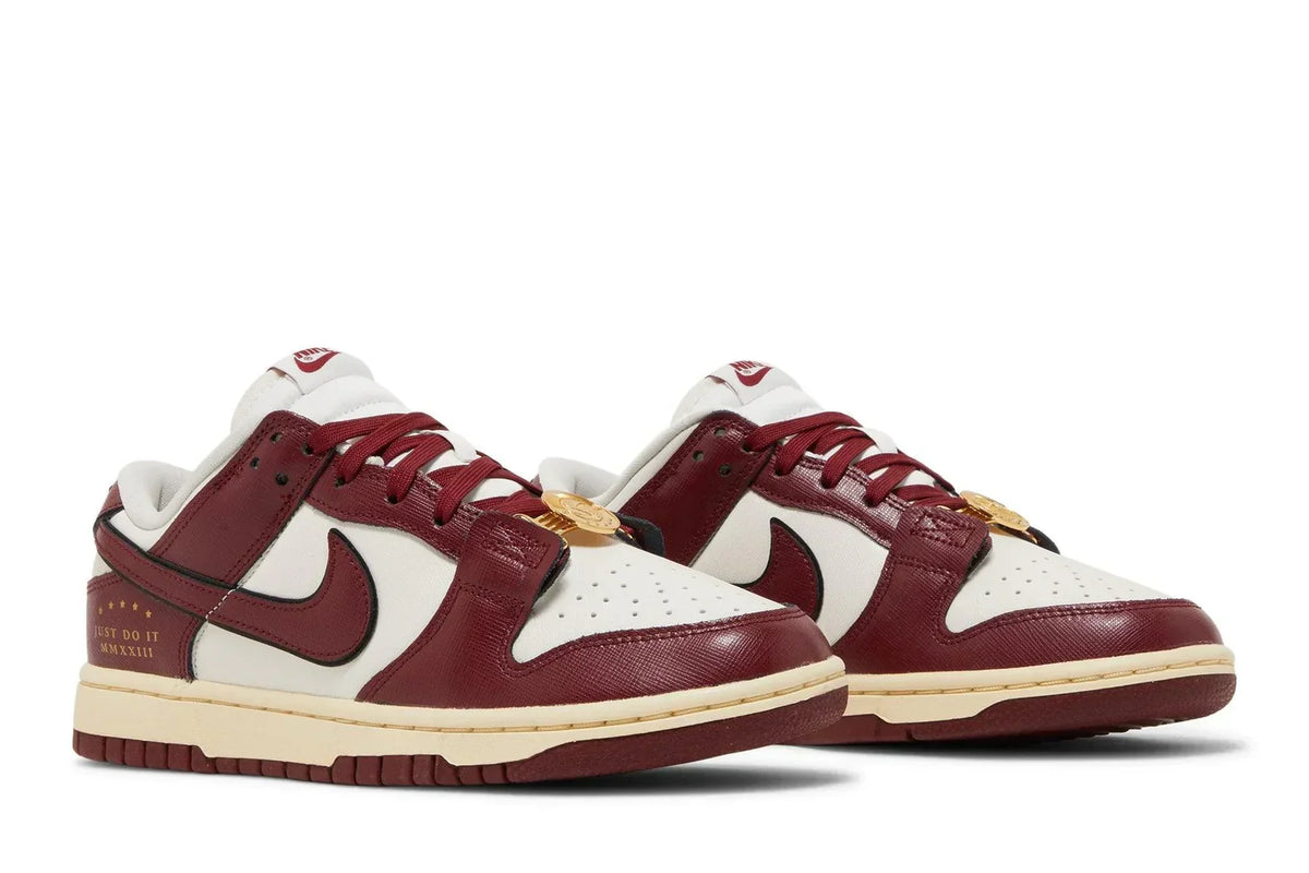 Tênis Nike Dunk Low SE Just Do It Team Red Vermelho - foto 1